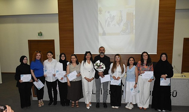 İzmir İl Millî Eğitim Müdürlüğü koordinasyonunda yürütülen Anadolu Mektebi Yazar