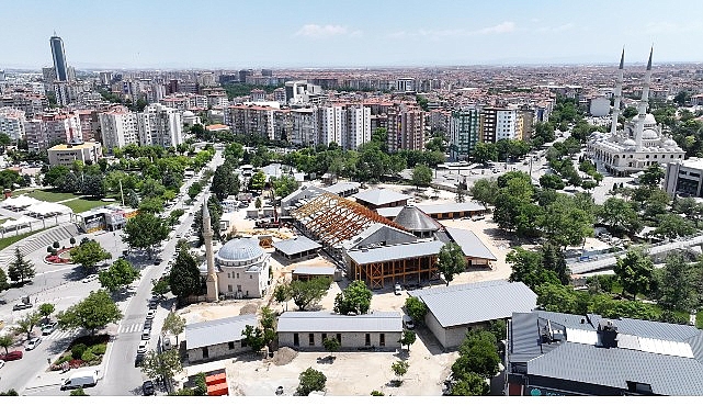 Konya Büyükşehir Belediye Başkanı Uğur İbrahim Altay, yapımı süren Konya