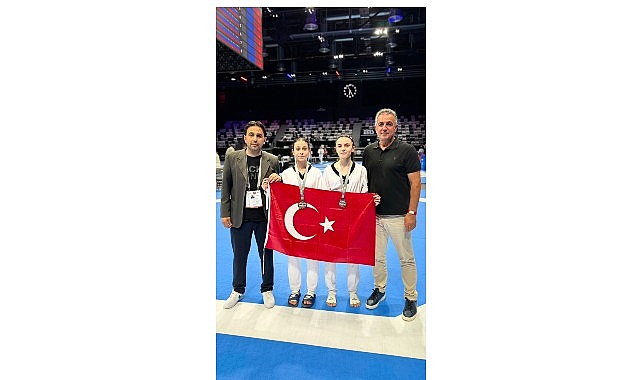 Konya Büyükşehir Belediyesporlu tekvandocular, Almanya’nın Nürnberg şehrinde düzenlenen 11.