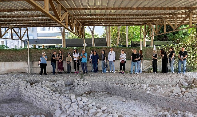 Bornova Belediyesi’nin “Bornova Mirası” kapsamında düzenlediği yürüyüş etkinlikleri, vatandaşları Yeşilova