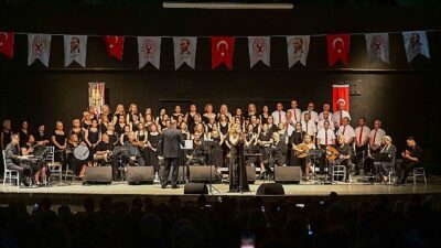 Bornova Belediyesi, kültür ve sanat etkinlikleri kapsamında düzenlediği iki dev