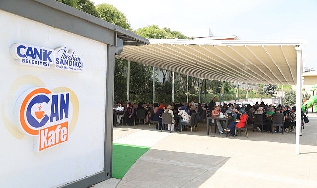 Canik Belediyesi, öğrencilerin ve ailelerin sınav heyecanını paylaştığı LGS mesaisinde,