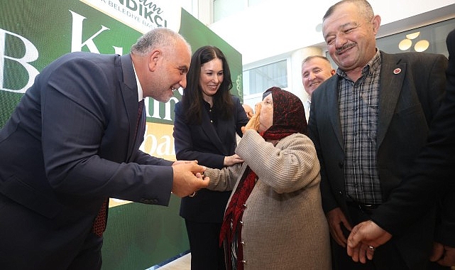 Canik Belediyesi'nin gerçekleştirdiği Geleneksel Kurban Bayramı Bayramlaşma Programı yoğun ilgi