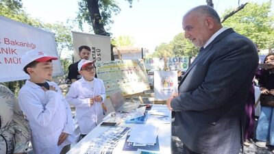 Canik Belediyesi'nin ilçede gerçekleştirdiği "Gençlerin Fikirleriyle Sağlıkta Yeni Ufuklar" proje