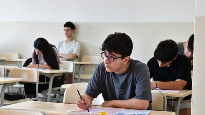 Çiğli Belediyesi’nin öğrencilere ücretsiz eğitim desteği sunduğu Çiğli Belediyesi Eğitim