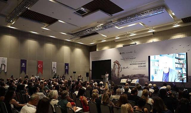 Düşünce, Yaratı, Demokrasi temasıyla iki gün boyunca Didim’de gerçekleştirilen Didyma