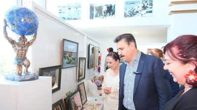 Dikili Belediyesi, ilçede kültür ve sanat hayatını canlandırmaya, yerel üretimi