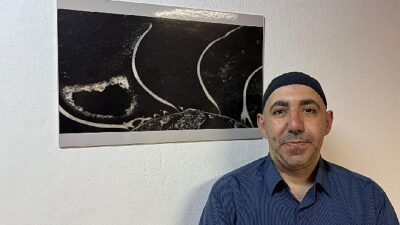 Hafız Faruk Altun'un hazırladığı "Gizli ve Aşikâr" Sergisi, Arnavutköy'de sanatseverlerle