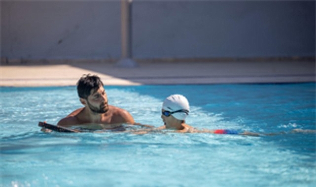 İzmir Büyükşehir Belediyesi yaz spor okullarının kapılarını açıyor.