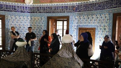 Geçtiğimiz hafta başlayan Gemlik Belediyesi Kültür Turları, ilçe genelinde yoğun