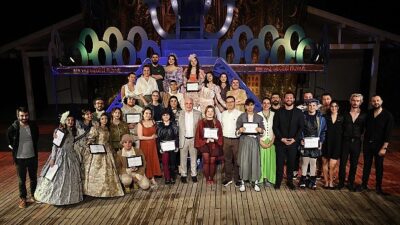 Genç NKT oyuncuları, William Shakespeare’in kaleme aldığı “Bir Yaz Gecesi