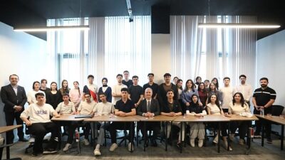 İnegöl Belediyesi’nden 330 Öğrenciye Sınav Öncesi Rehberlik Desteği İnegöl Belediyesi’nin YKS sınavına hazırlanan öğrenciler için başlattığı Akademik Rehberlik