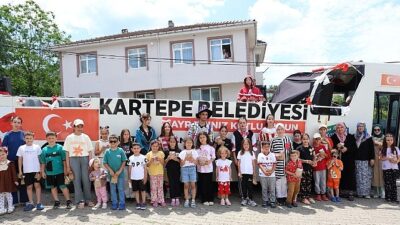 Kartepe Belediyesi, Kurban Bayramı etkinlikleri kapsamında düzenlediği “Mahallemde Şenlik Var”