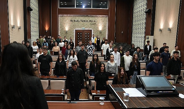Keçiören Belediyesi Meclis Toplantı Salonu’nda stajyerlere yönelik motivasyon ve farkındalık