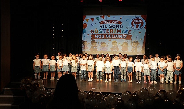 Maltepe Belediyesi kreşlerinde eğitim alan öğrencilerin yılsonu gösterileri Yaşar Kemal