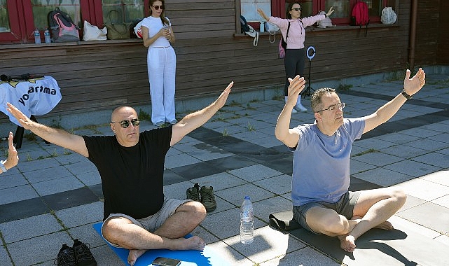 Maltepe Belediyesi’nin ev sahipliğinde, “21 Haziran Dünya Yoga”günü kapsamında, 100’ü