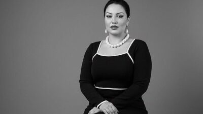 Yazar, sunucu, sanatçı ve model Meryem Gülbetekin, sanatın farklı alanlarındaki