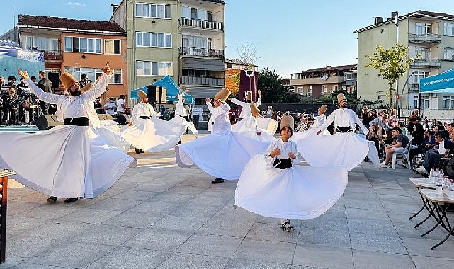 Büyükşehir Belediyesi’nin katkısıyla İzmit Mehmet Ali Paşa Camii’nde gerçekleştirilen “Mâh-ı