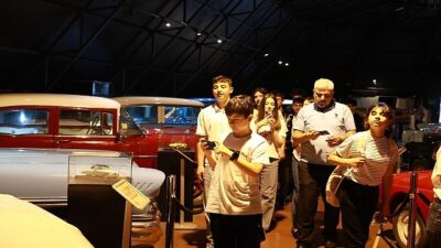 Osmangazi Belediyesi, eğitime verdiği destek kapsamında LGS Hazırlık Kursu öğrencilerine