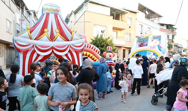 Osmangazi'de yaşayan vatandaşların neşeli, eğlenceli ve şenlik dolu bir yaz