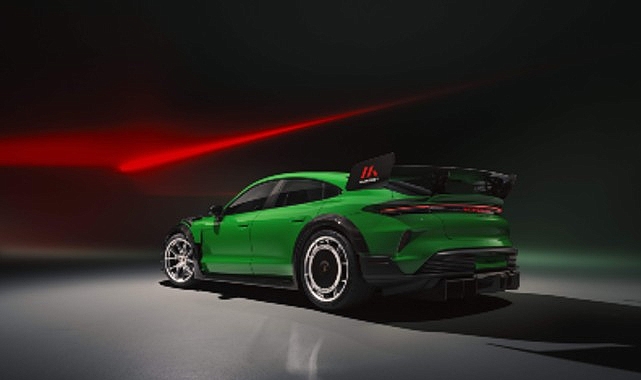 Pirelli P Zero Trofeo RS, Nürburgring’de bir kez daha rekora