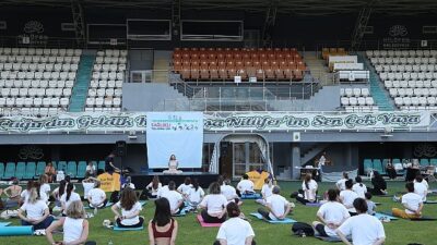 Nilüfer Belediyesi’nin, Hindistan Başkonsolosluğu iş birliğiyle “Uluslararası Yoga Günü” dolayısıyla