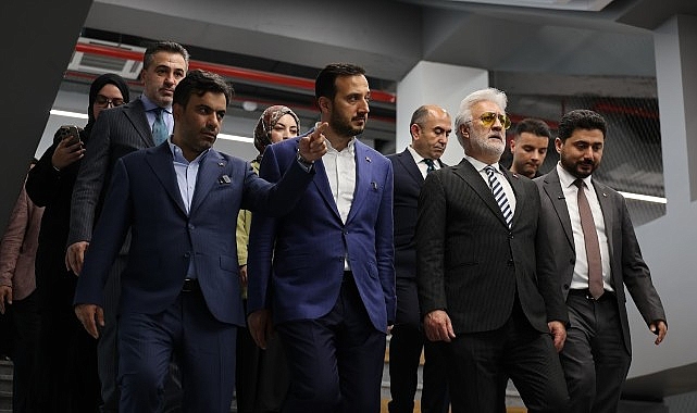 Devlet Tiyatroları Genel Müdürü Tamer Karadağlı, AK Parti İstanbul İl
