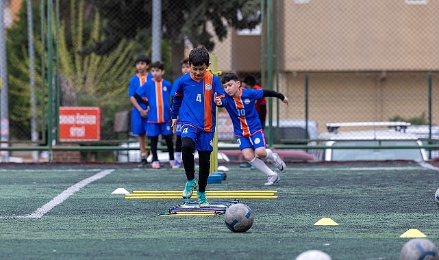 Yenişehir Belediyesi Spor Kulübü tarafından düzenlenen yaz spor kursları, “Yaza