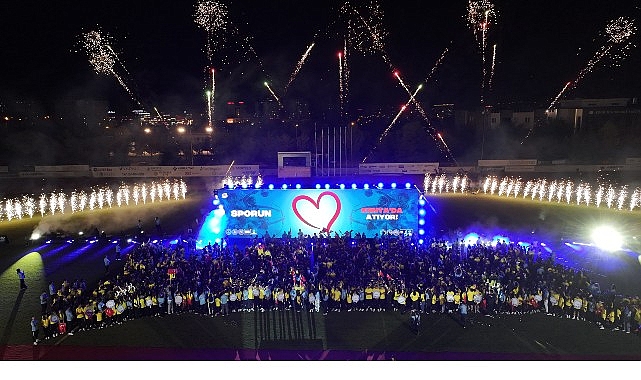 Başkan Altay 2. Spor Okulları Olimpiyatları Açılışında Gençlere Seslendi:  “Kurduğunuz Dostluklar Bütün Madalyalardan Daha Değerlidir”