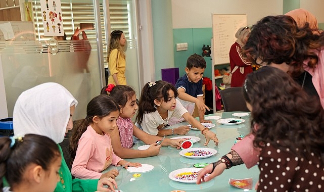 Filistinli Öğrenciler ve Aileleri Selçuklu Belediyesi Gelişim ve Teknoloji Akademisi’nde