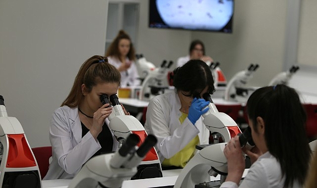 Üsküdar Üniversitesi SHMYO’da 3+1 dönemi başlıyor!